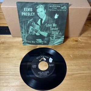 Elvis Presley Love Me Tender / Any Way You Want ORIG. GREEN PIC SLEEVE 47-6643